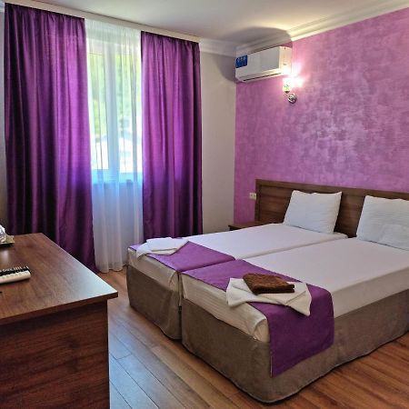 Nobi Guest House Gagry Zewnętrze zdjęcie